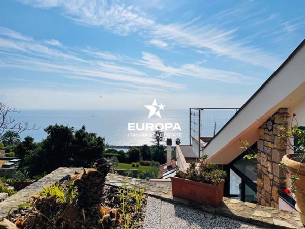 casa indipendente in vendita ad Ospedaletti