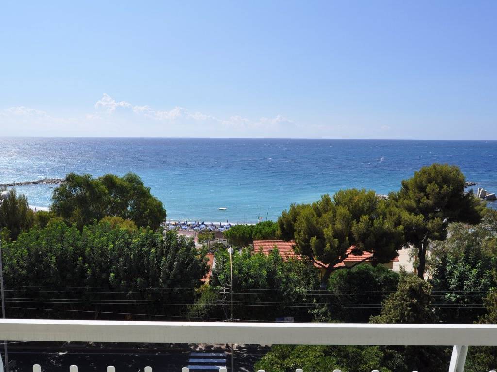 appartamento in vendita ad Ospedaletti