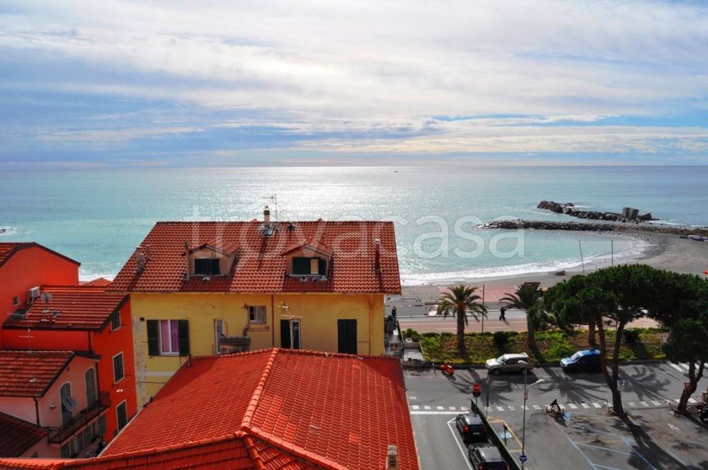 appartamento in vendita ad Ospedaletti