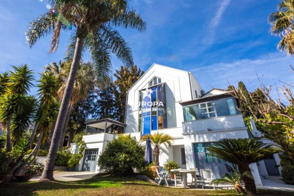 casa indipendente in vendita ad Ospedaletti