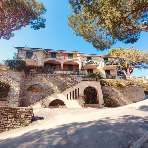 appartamento in vendita ad Ospedaletti