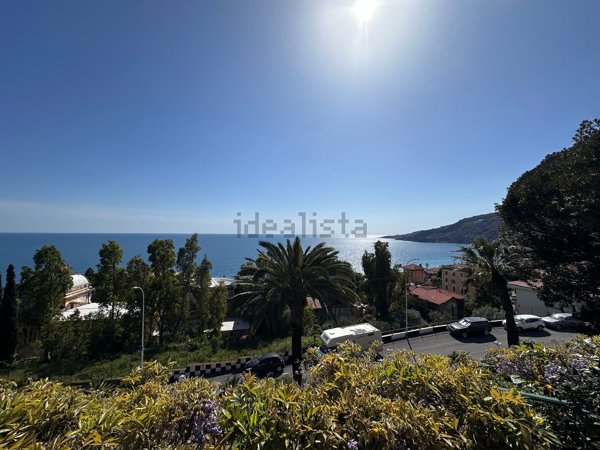 appartamento in vendita ad Ospedaletti