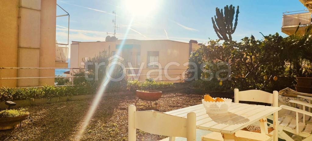 appartamento in vendita ad Ospedaletti