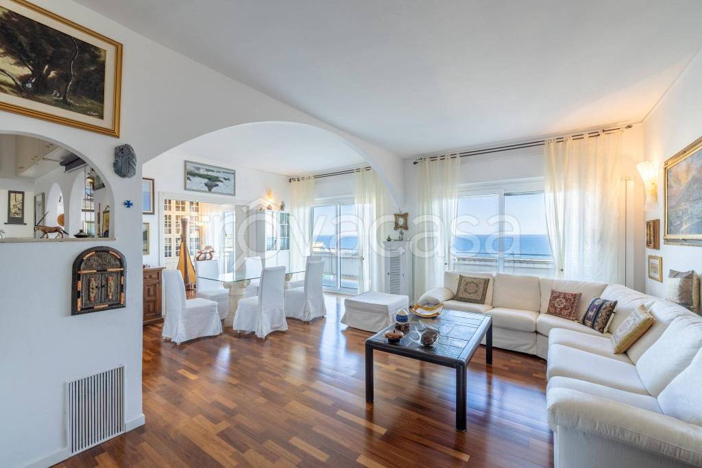 appartamento in vendita ad Ospedaletti