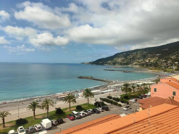 appartamento in vendita ad Ospedaletti