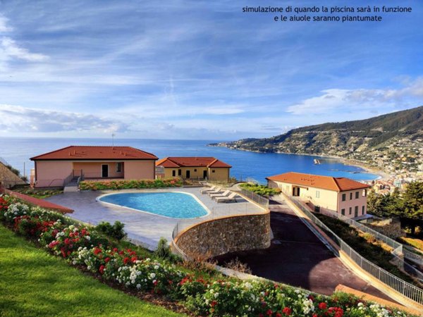 casa indipendente in vendita ad Ospedaletti