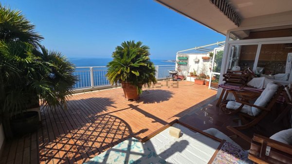 appartamento in vendita ad Ospedaletti