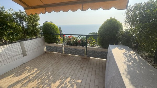 appartamento in vendita ad Ospedaletti