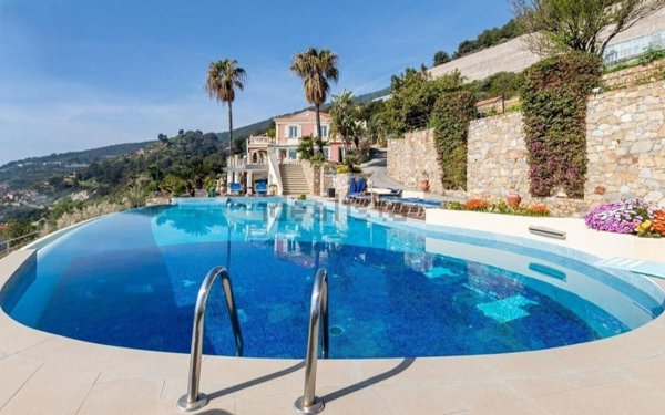 casa indipendente in vendita ad Ospedaletti