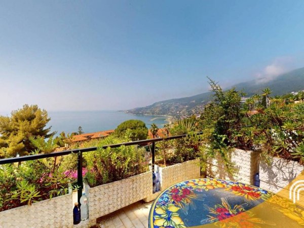 appartamento in vendita ad Ospedaletti