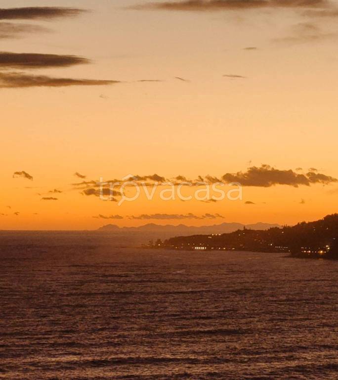 appartamento in vendita ad Ospedaletti