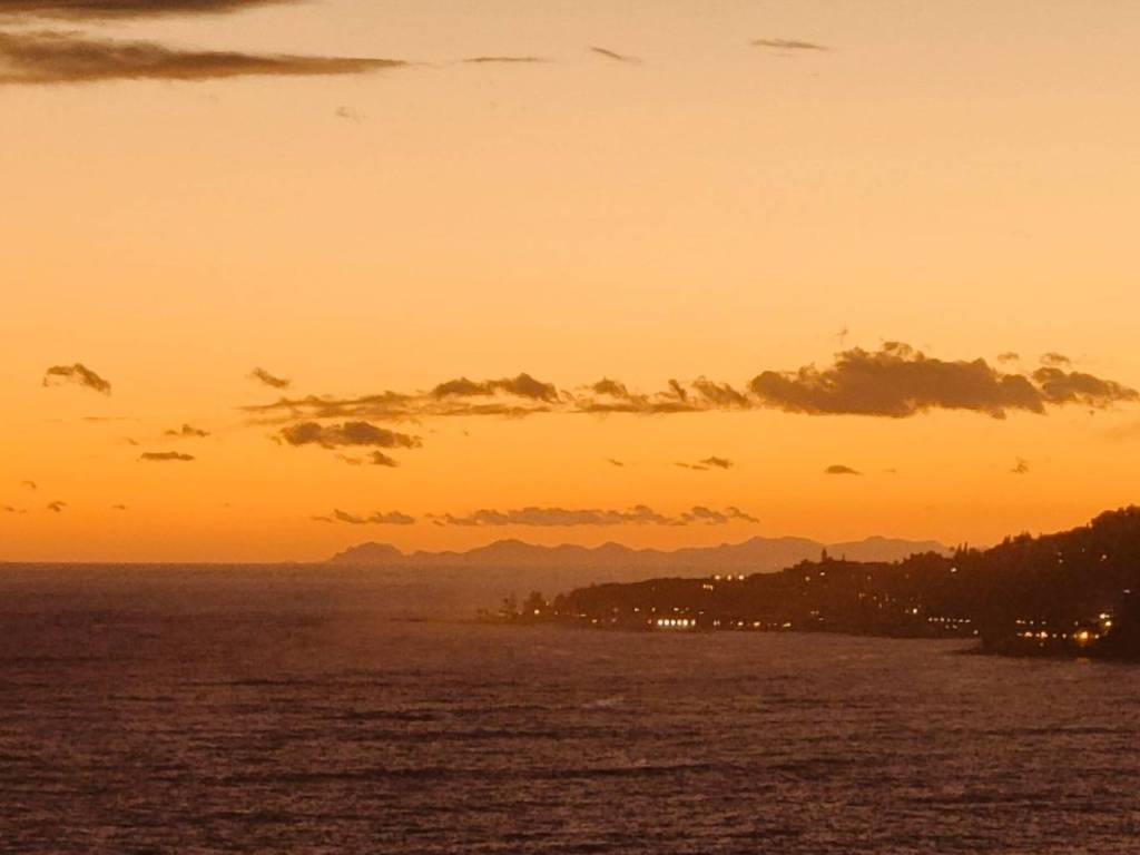 appartamento in vendita ad Ospedaletti