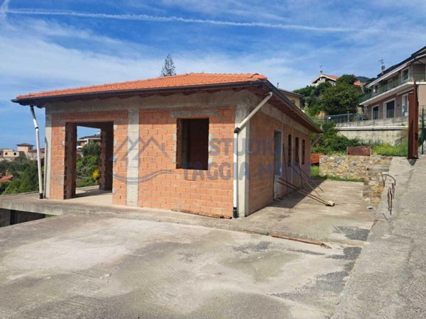 appartamento in vendita ad Ospedaletti