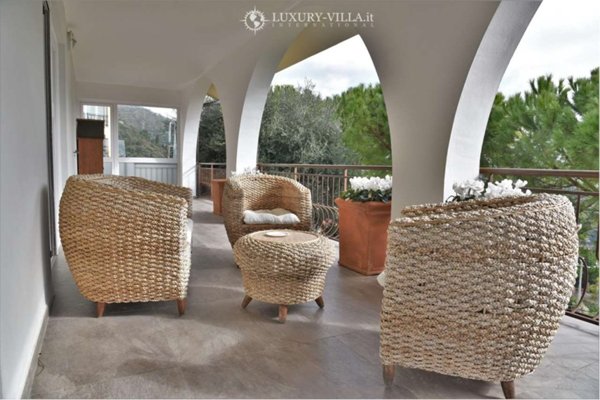 casa indipendente in vendita ad Ospedaletti