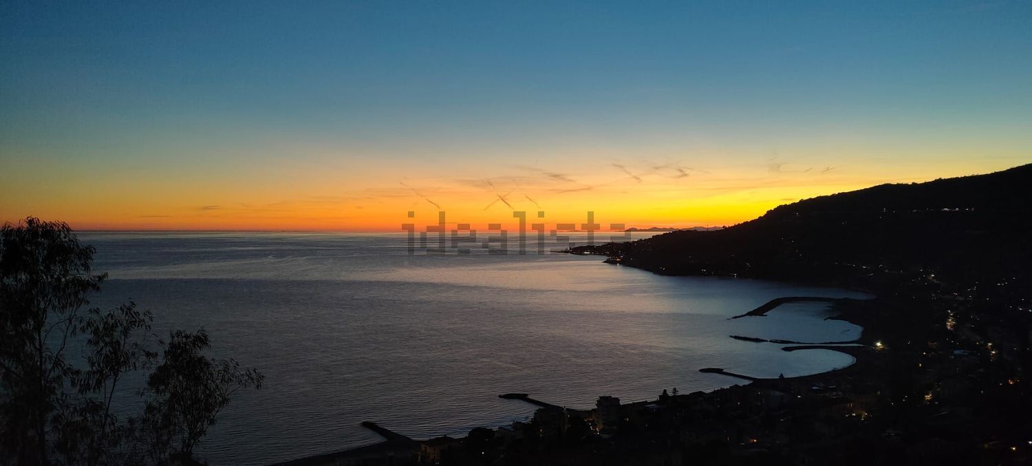 appartamento in vendita ad Ospedaletti