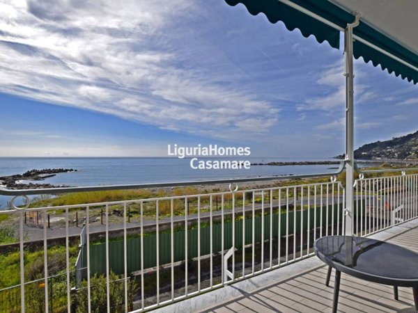 appartamento in vendita ad Ospedaletti