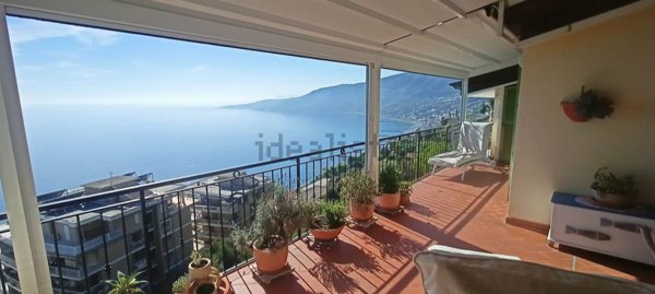 appartamento in vendita ad Ospedaletti