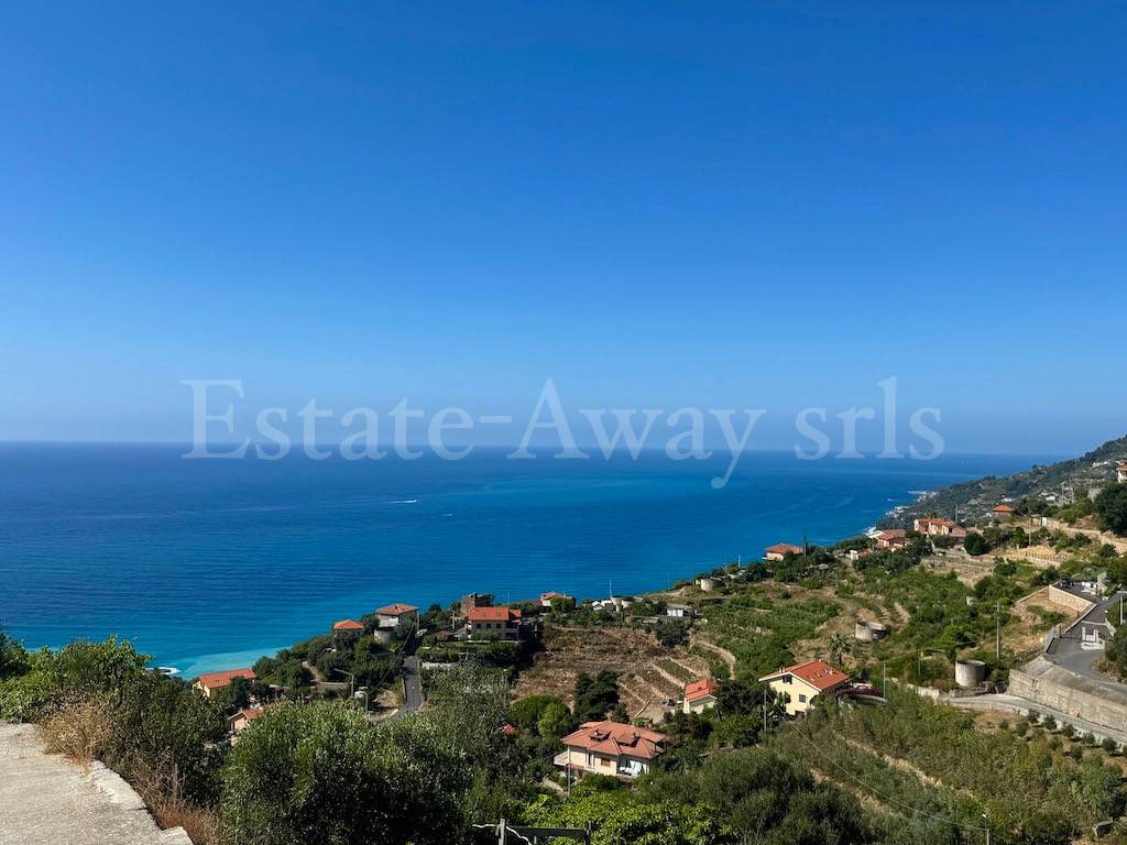 casa indipendente in vendita ad Ospedaletti