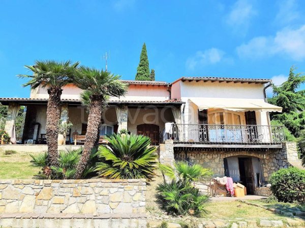 casa indipendente in vendita ad Ospedaletti