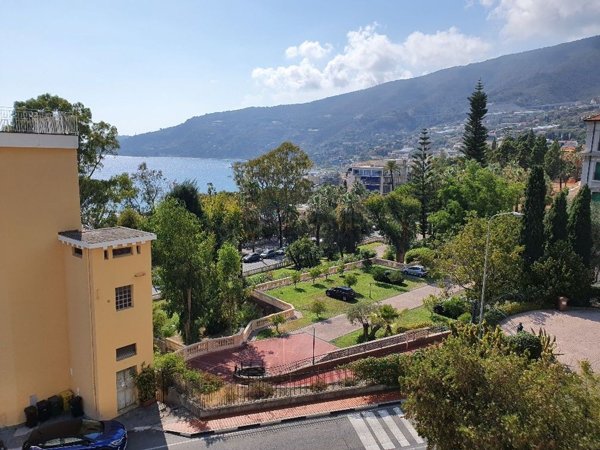 appartamento in vendita ad Ospedaletti