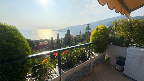 appartamento in vendita ad Ospedaletti