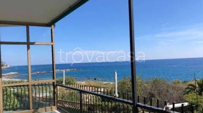 appartamento in vendita ad Ospedaletti