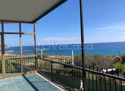 appartamento in vendita ad Ospedaletti