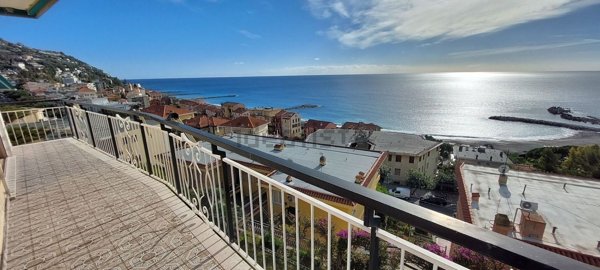 appartamento in vendita ad Ospedaletti