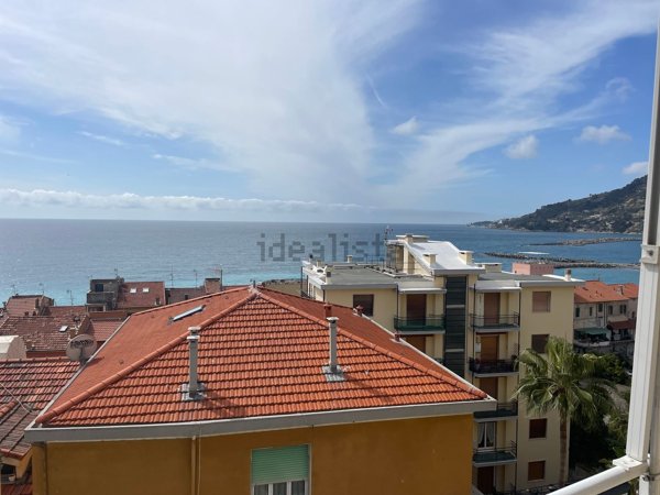 appartamento in vendita ad Ospedaletti