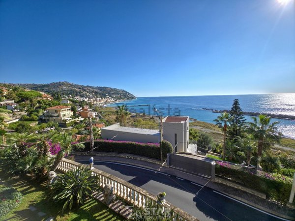 appartamento in vendita ad Ospedaletti