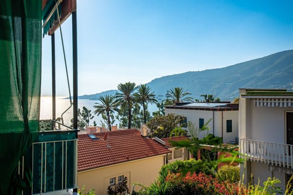 appartamento in vendita ad Ospedaletti