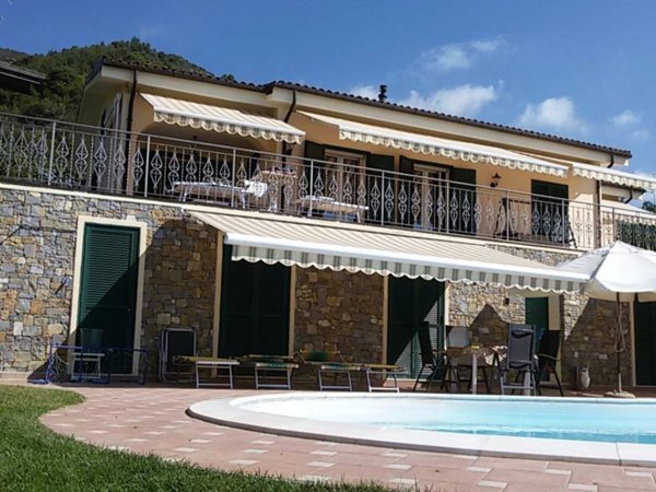 casa indipendente in vendita ad Ospedaletti