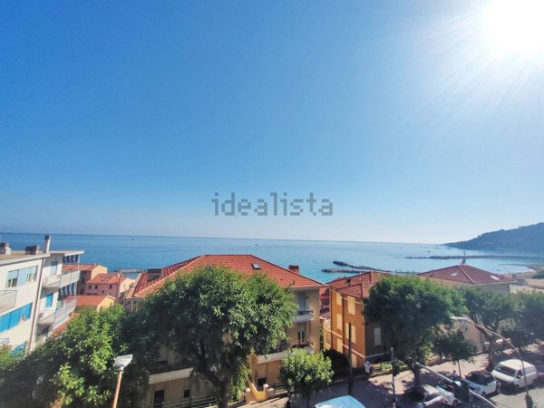 appartamento in vendita ad Ospedaletti