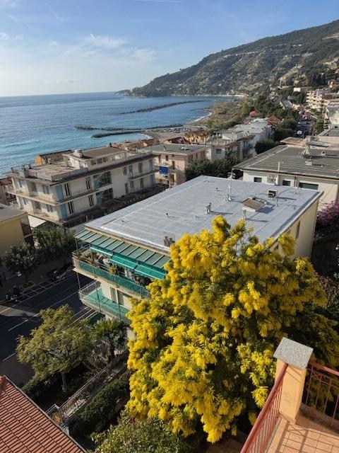 appartamento in vendita ad Ospedaletti