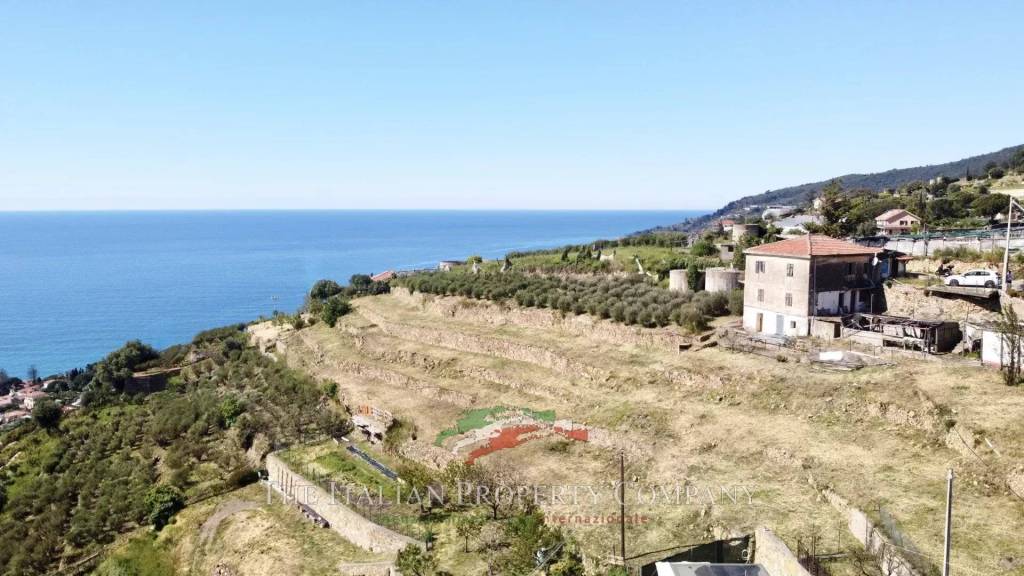 casa indipendente in vendita ad Ospedaletti