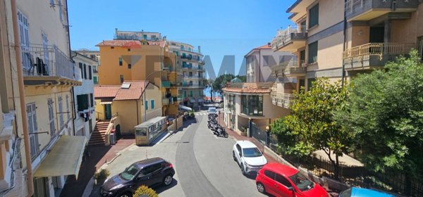 appartamento in vendita ad Ospedaletti