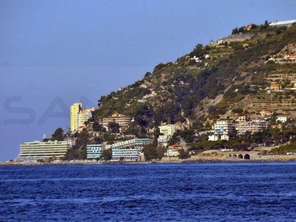 appartamento in vendita ad Ospedaletti