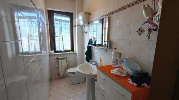 appartamento in vendita ad Ospedaletti in zona Porrine