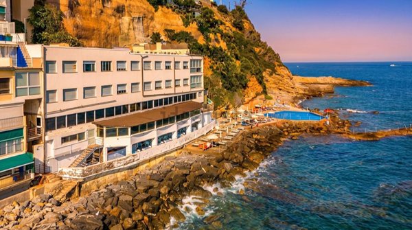 albergo in vendita ad Ospedaletti