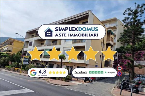 appartamento in vendita ad Ospedaletti in zona Porrine