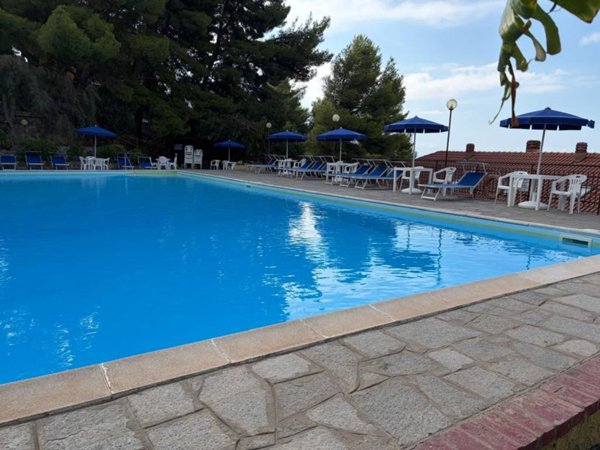 appartamento in vendita ad Ospedaletti in zona Porrine
