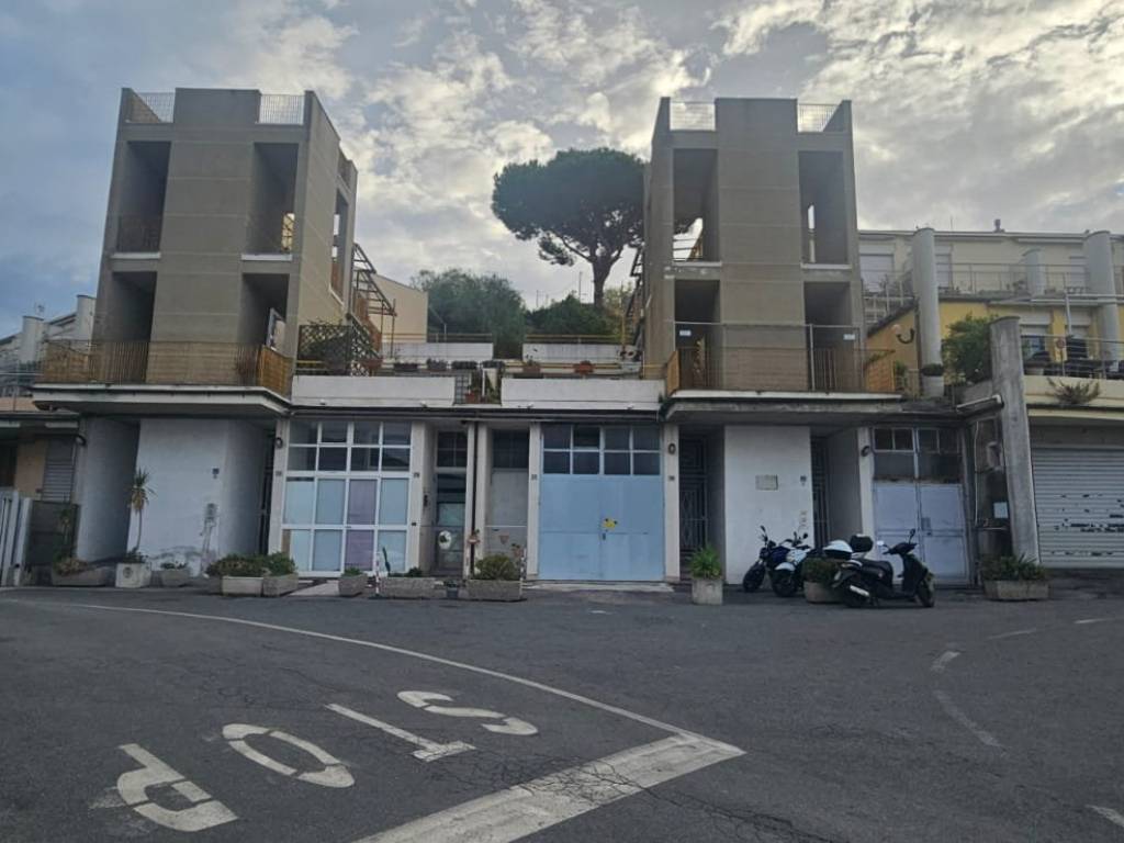 appartamento in vendita ad Ospedaletti in zona Porrine