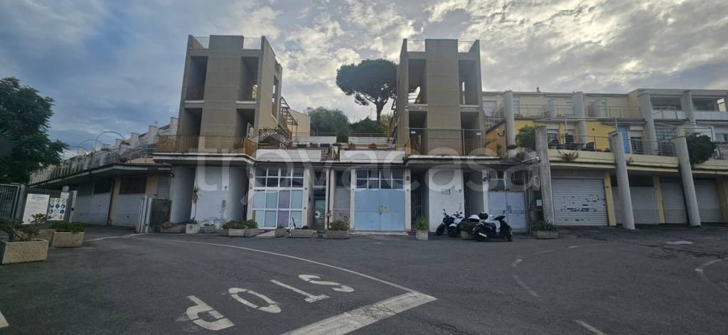 appartamento in vendita ad Ospedaletti in zona Porrine