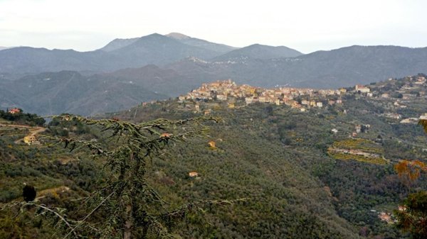 casa indipendente in vendita a Perinaldo