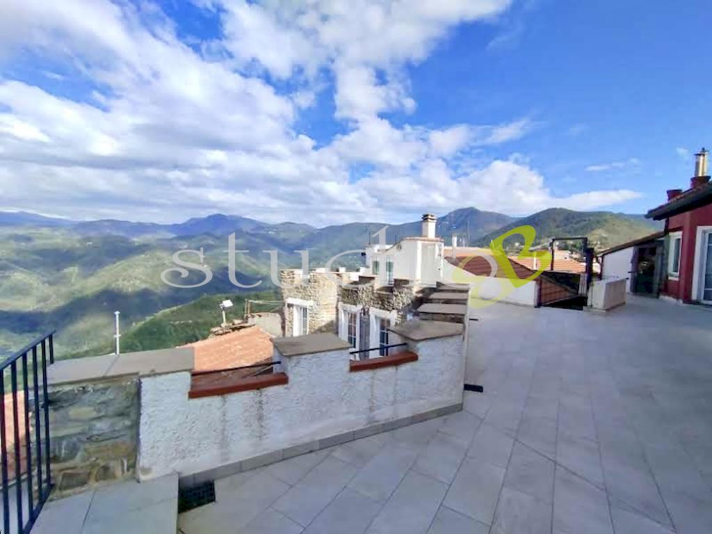 villa in vendita a Perinaldo