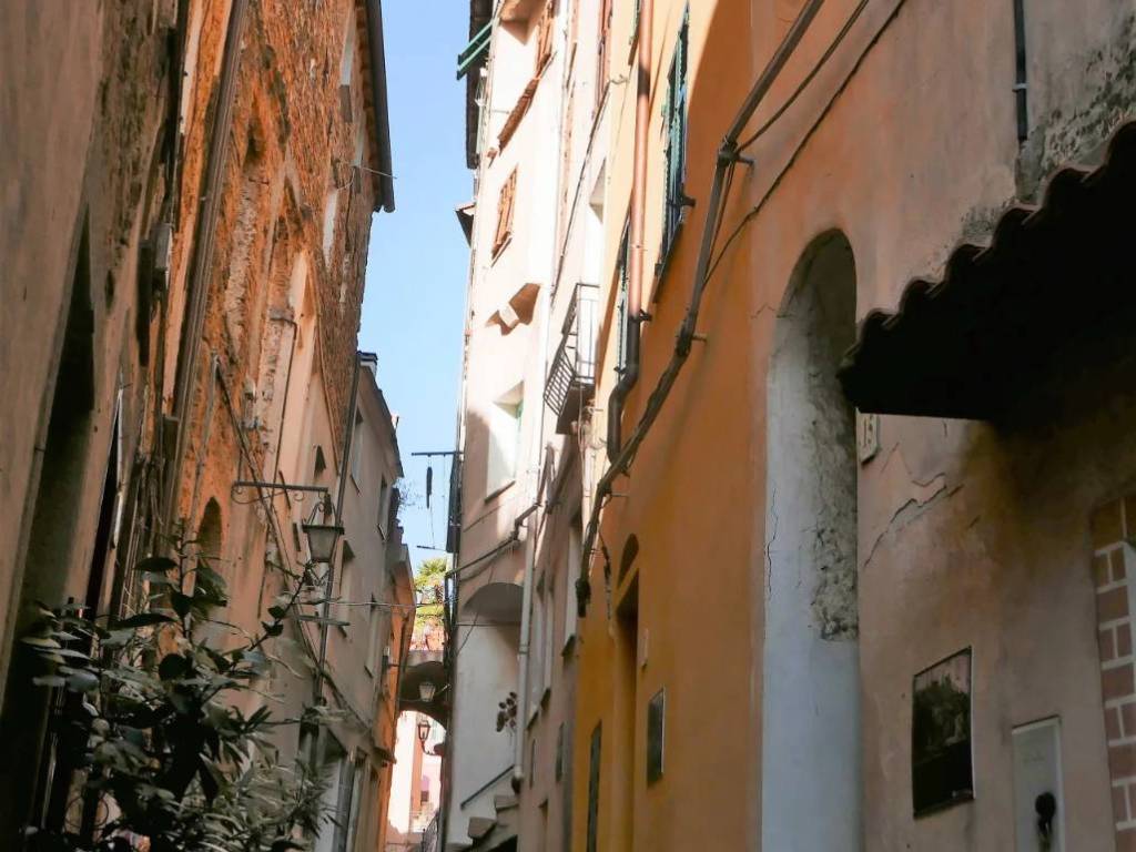 casa indipendente in vendita a Perinaldo