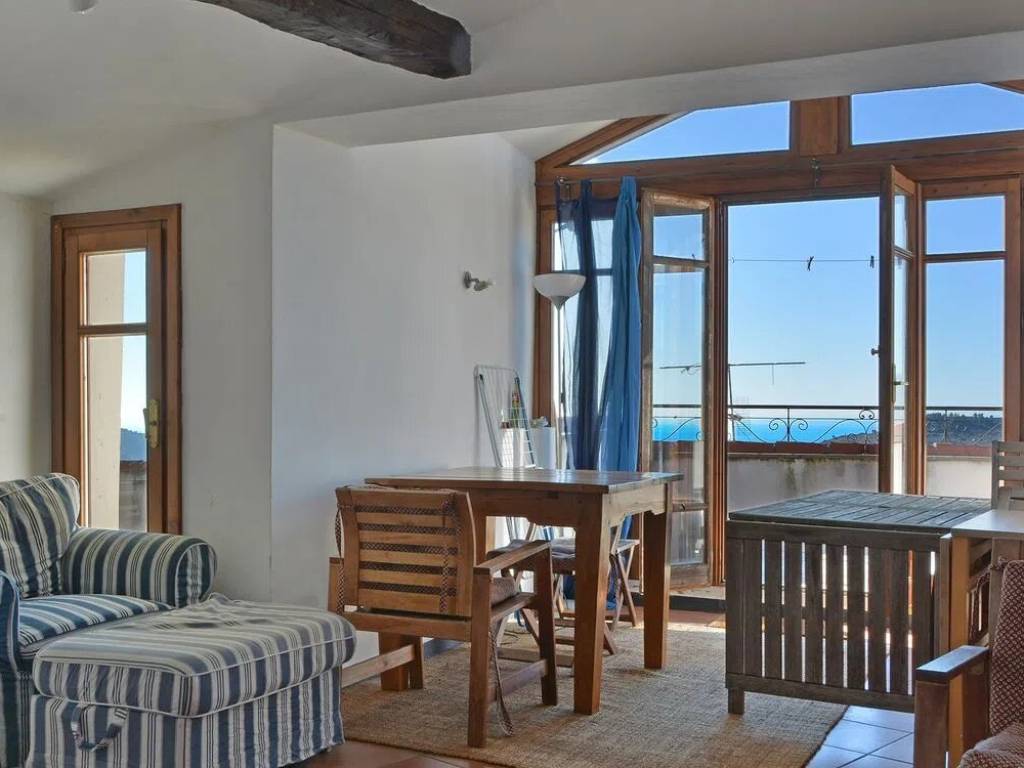 intera palazzina in vendita a Perinaldo