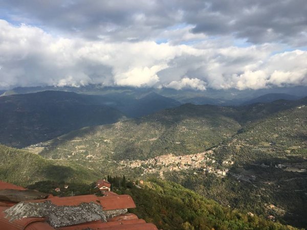 casa indipendente in vendita a Perinaldo