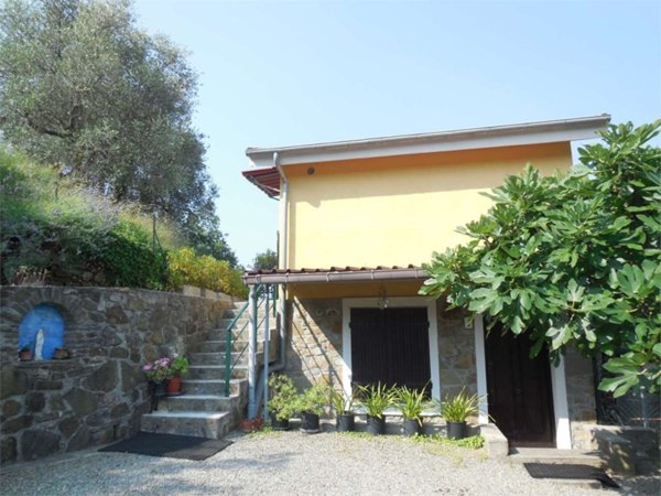 casa indipendente in vendita a Perinaldo
