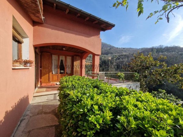 casa indipendente in vendita a Perinaldo